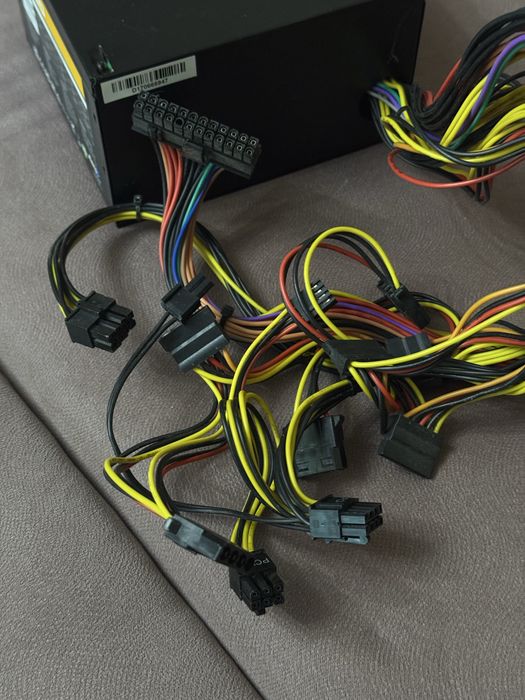 Блок питания AEROCOOL VX-650