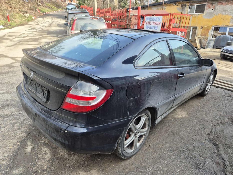 Mercedes W203 C230 204кс M272 AMG пакет ксенон ръчка НА ЧАСТИ!
