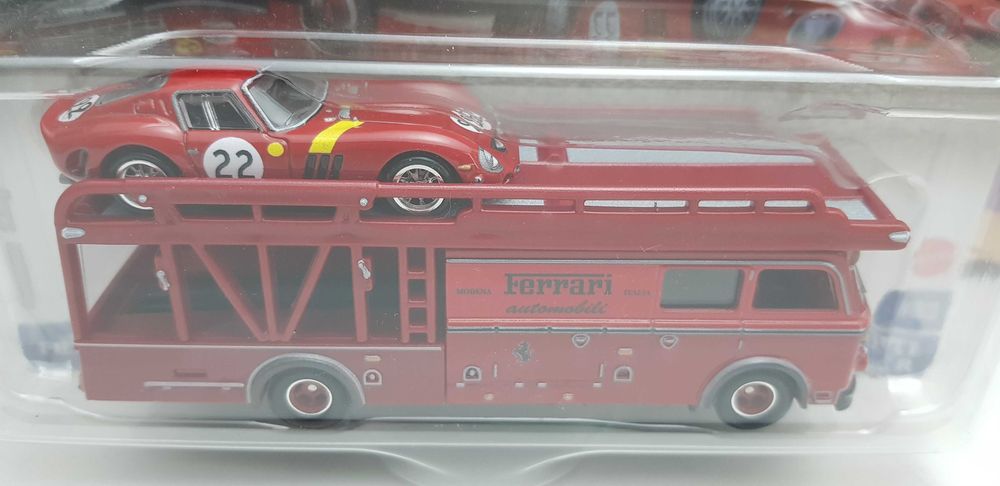 Hot Wheels 2025 Team Transport Ferrari 250 GTO Fiat 642 RN2 Bartoletti 1/64