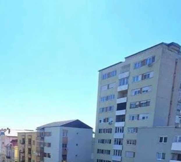 Apartment la Et. 10 Calea Traian