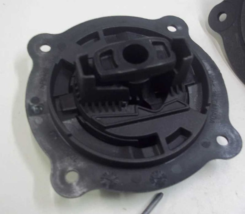 Linq Врътки , Заключватели за Can-Am куфар , комплект от 2 броя