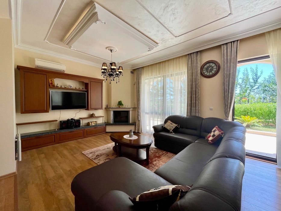 Продава се Къща в Свети Влас - 250 кв.м за 1520 €/кв.м - Снимка #6