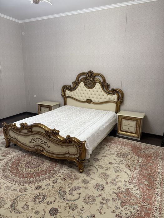 Продается спальный гарнитур. Турция