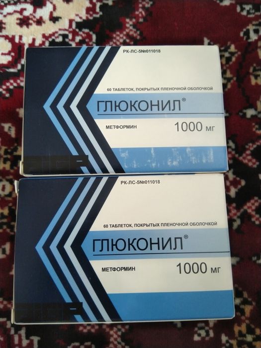 Отдам  за вкусную шоколадку