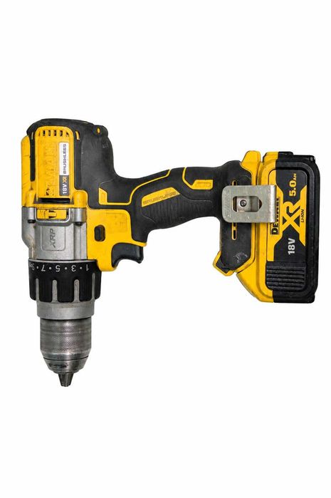 Masina de gaurit si insurubat DeWalt DCD996 18V XR 5Ah