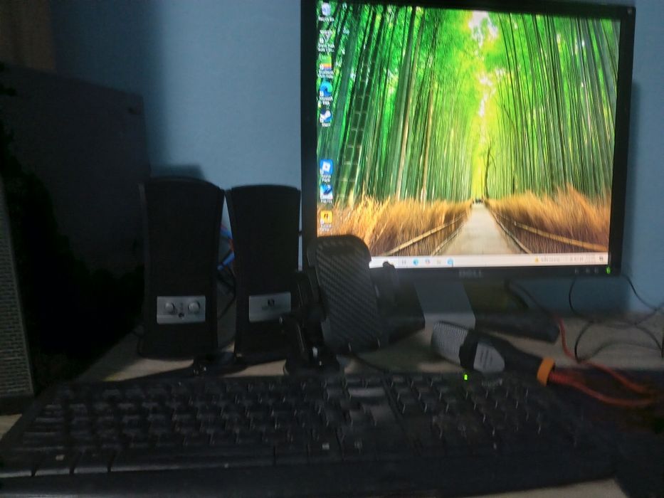 Vând PC dell stare foarte bună