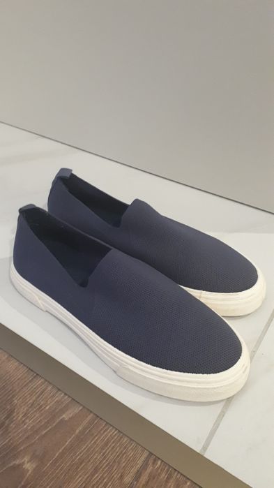 Кеды, кроссовки Zara