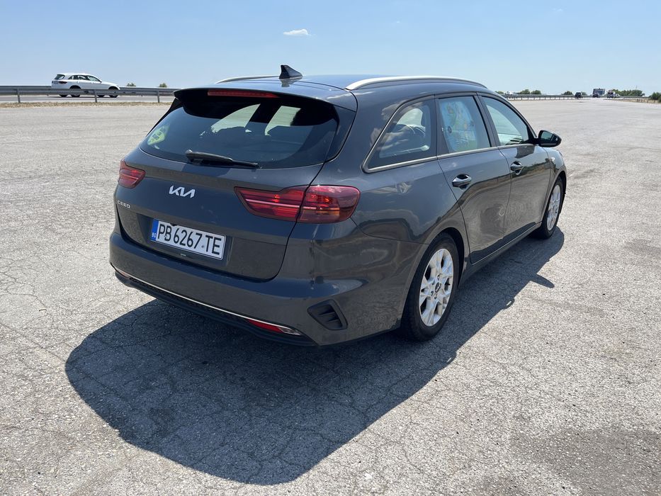 Kia Ceed Sportswagon 2022 г. 120 кс. В гаранция. ТОП! Нова цена.