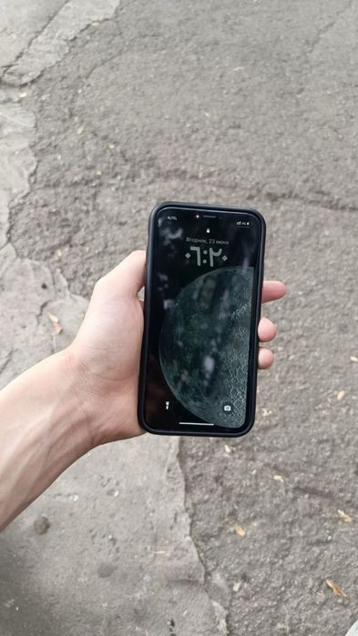 Обменяю Айфон Хр.