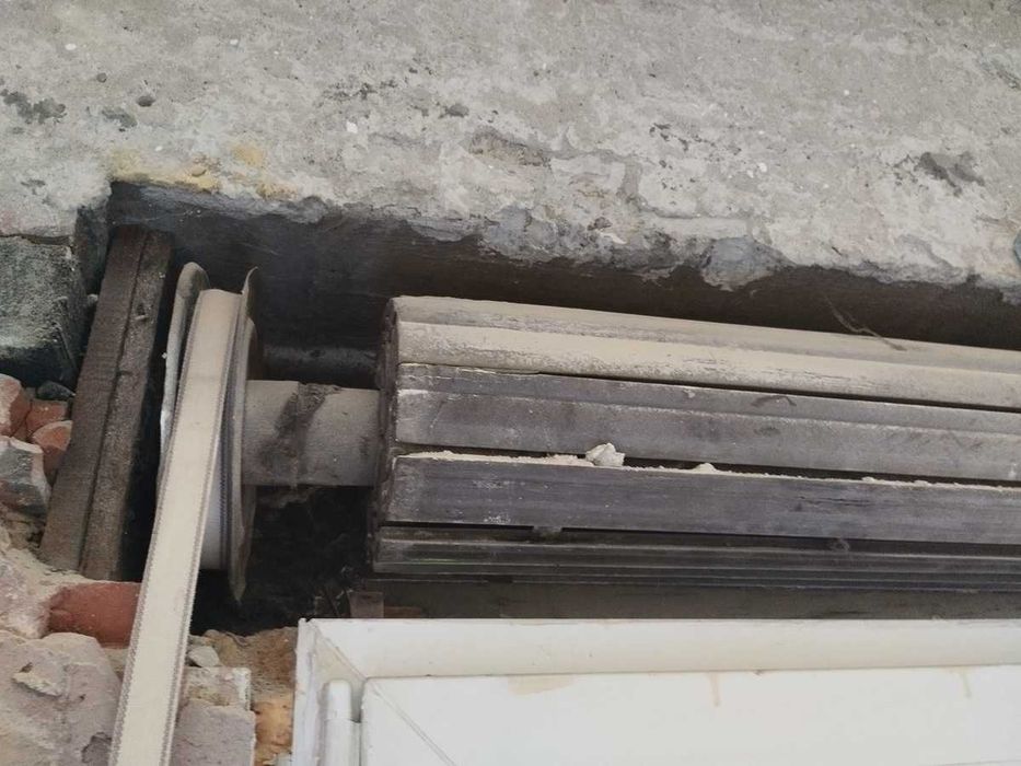 Jaluzele exterioare de lemn originale cu tot sistemul inclus - 171cm