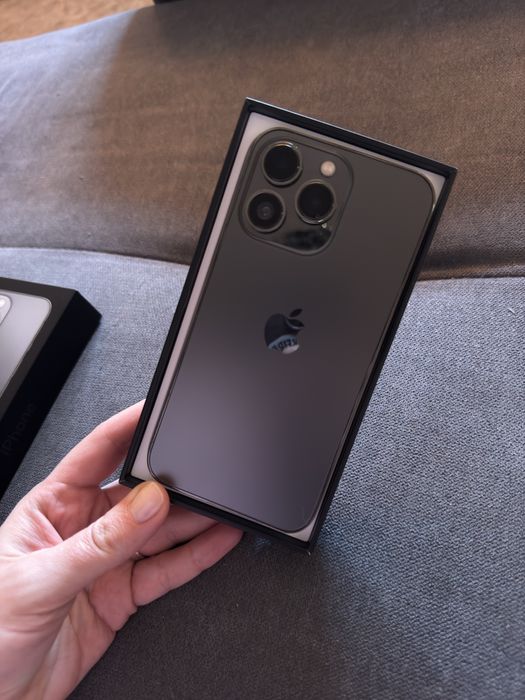 Продам iphone 13 pro