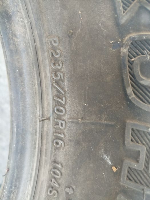 Продам шины 235/70/16