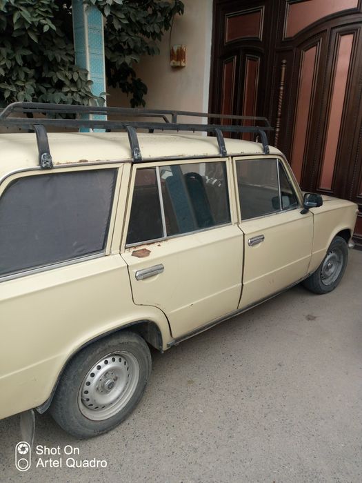 Vaz 21 02 sotiladi