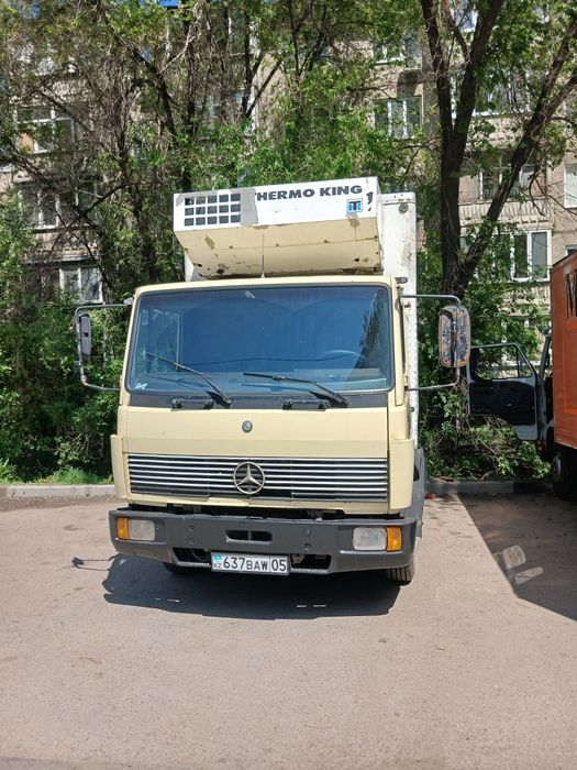 Продам грузовик мерседес 814