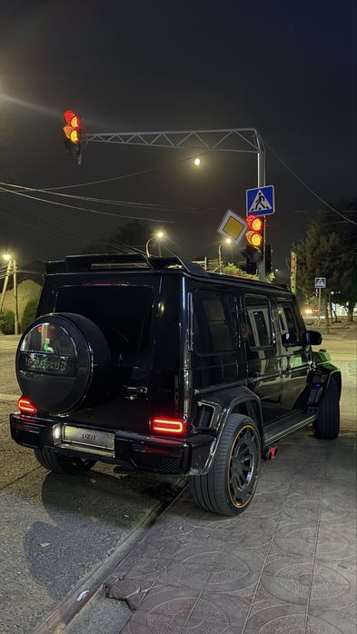 Mercedes benz G700  polniy brabus  qilingan