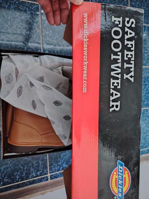 Спецодежда ТШО куртки и комбенизоны