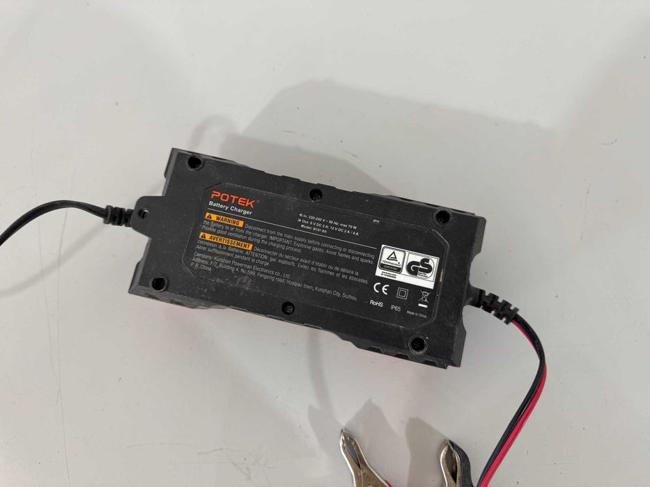 Зарядно за акумулатор - Potek 6-12 V