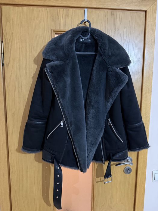 Нова цена !!  Дамско пухено яке Zara