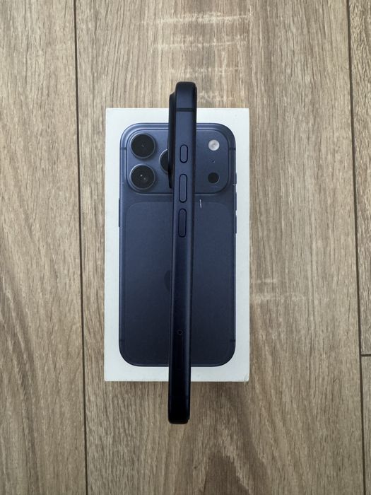 iPhone 17 Pro 512 Deep Blue