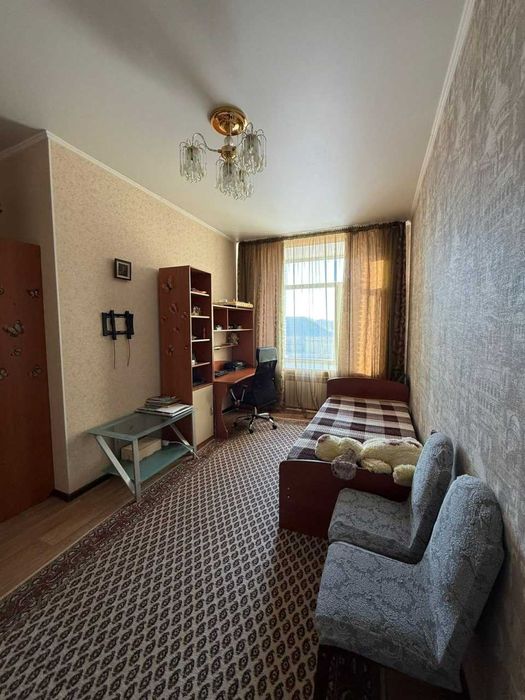 Продам 3 комнатную квартиру