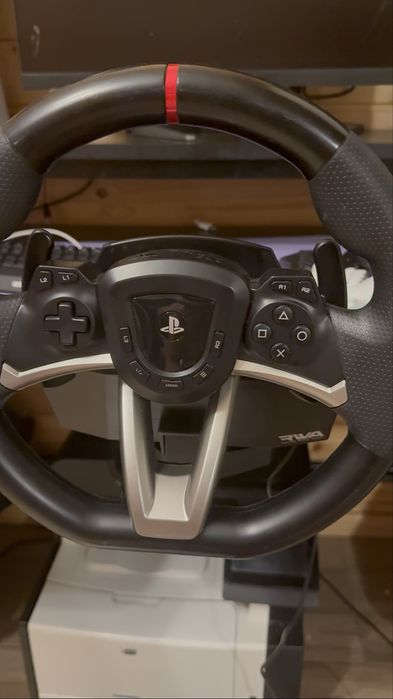volan de gaming pentru console și PC