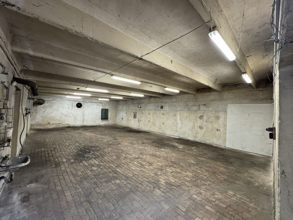 Дава се под наем Промишлена сграда в Пловдив, Индустриална зона - Тракия - 136 кв.м за 408 € - Снимка #2