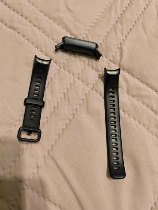 Фитнес гривна huawei band 4