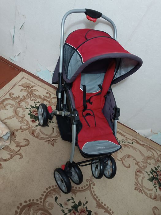 Коляска в отличном состоянии