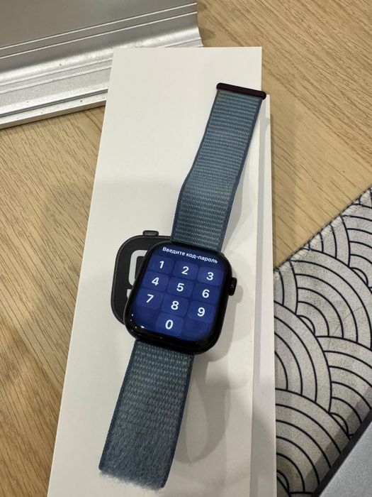 Продам часы Apple watch