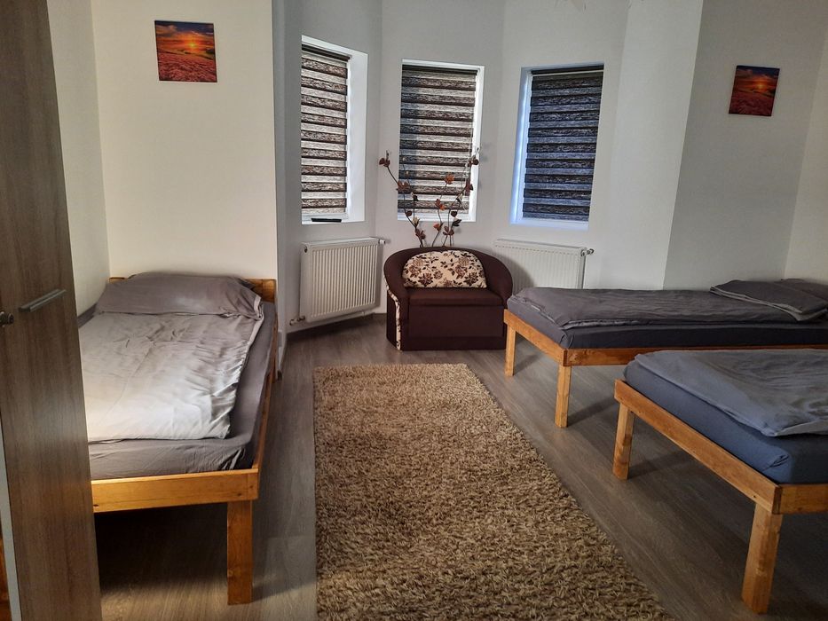 Pat 90×200 cu saltea de spuma