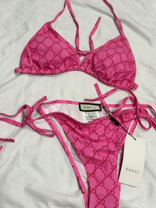 Costume de baie diferite modele noi