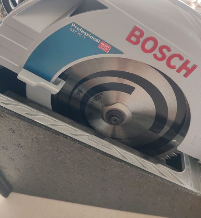 Circular Bosch GKS 85 G cu accesorii