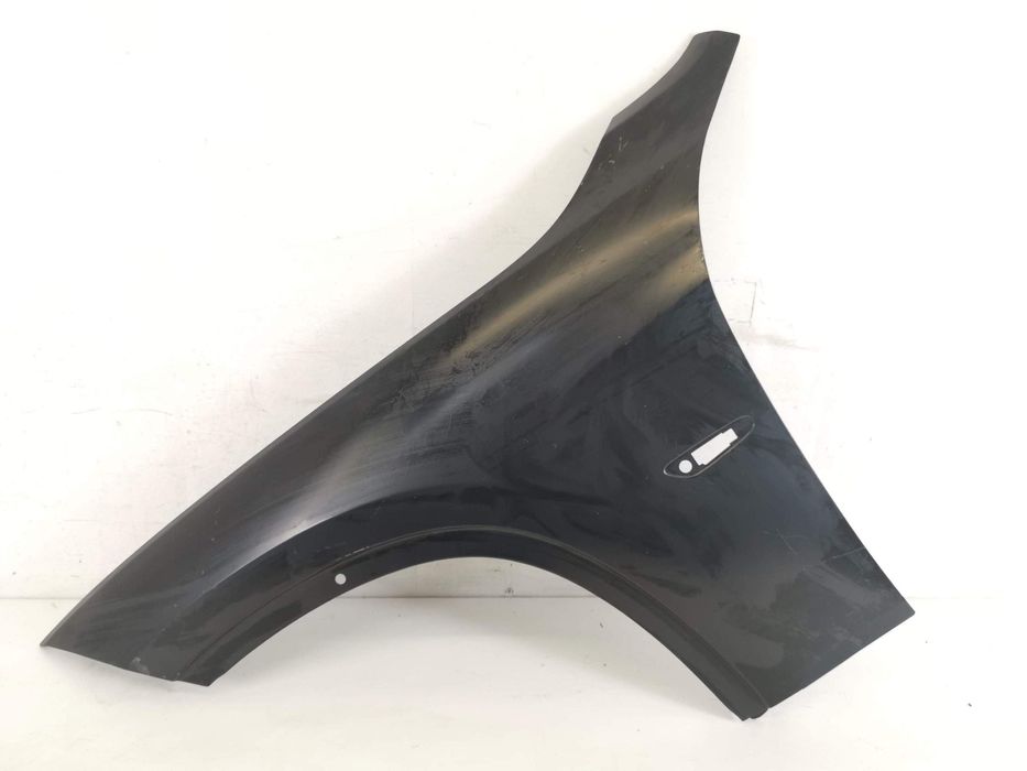 Ляв преден калник БМВ Х1 / BMW X1 E84 [ - ] В добро състояние