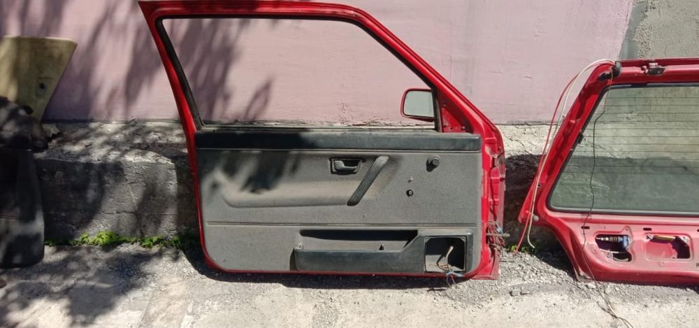 Продам двери гольф 2