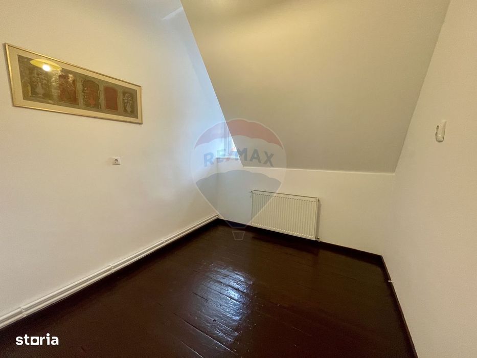 Apartament (in vila) de închiriat în zona Capitale — fotografia 3
