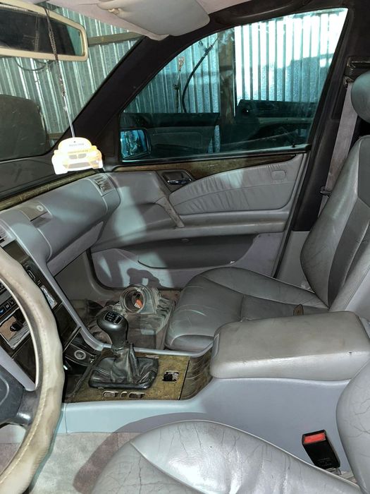 Мерседес по запчастям w210