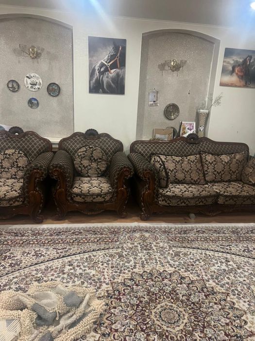 Диван с креслами