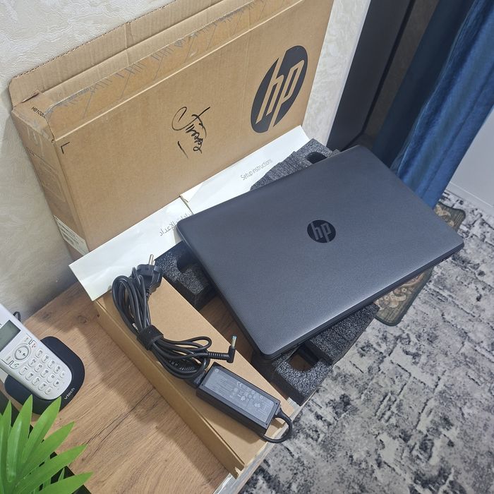 Diqqat aksiya! Judayam yaxshi holatdagi zamonaviy noutbuk sotiladi!