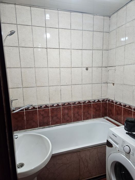 Срочно 4 бөлмелі пәтер сатылады