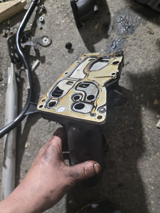 Маслено охладител с поставка за филтър за BMW F10 f11 2.0d 184ks