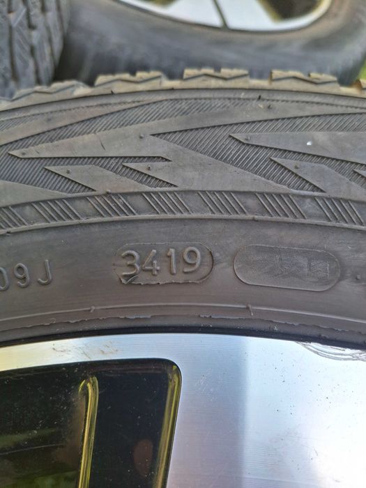 Vand set jante cu anvelope pe 18  Volvo originale