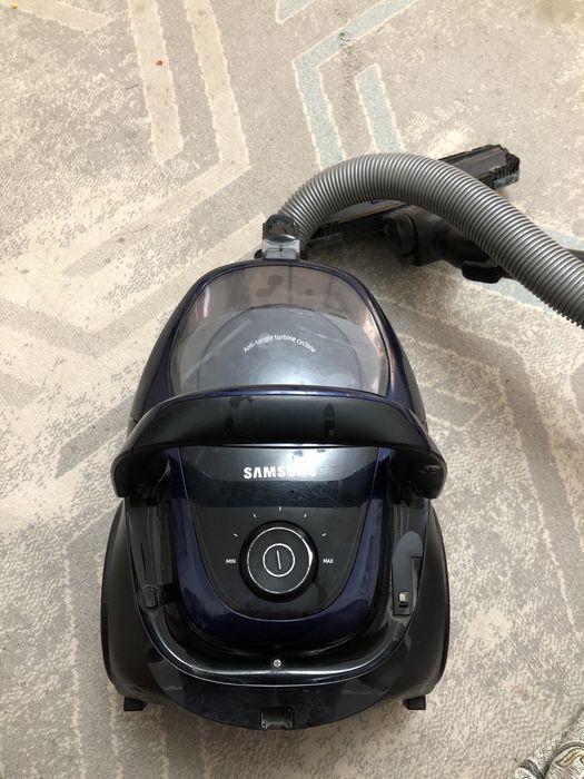 Продам Пылесос Самсунг!В Отличном Состояний!