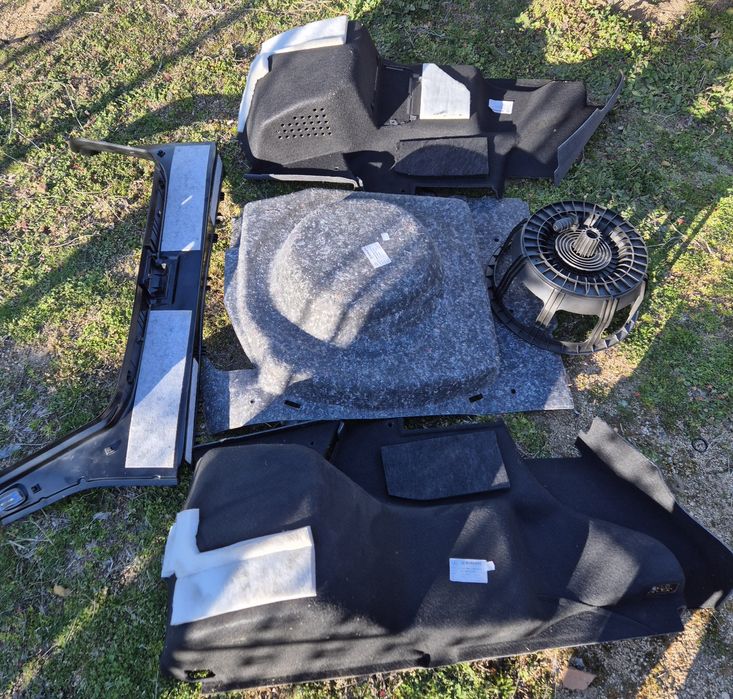 Кори,тапицерия багажник мерцедес w211 седан