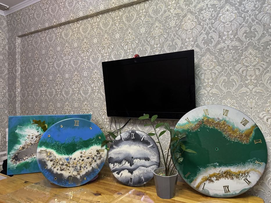 Часы из эпоксидный смолы