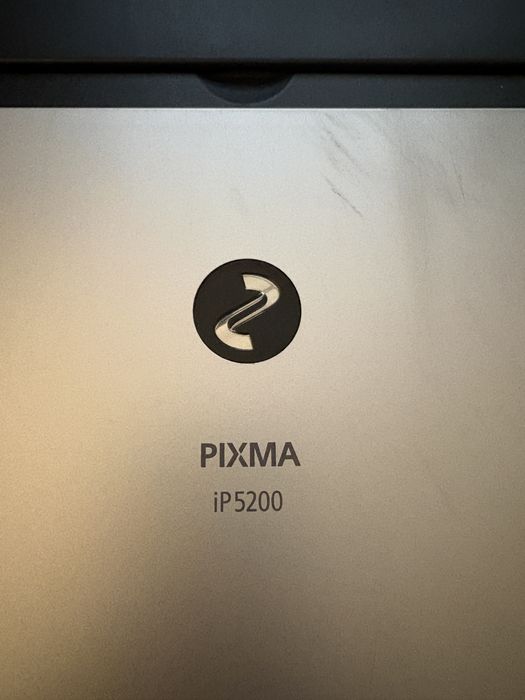 Принтери, скенер Канон.