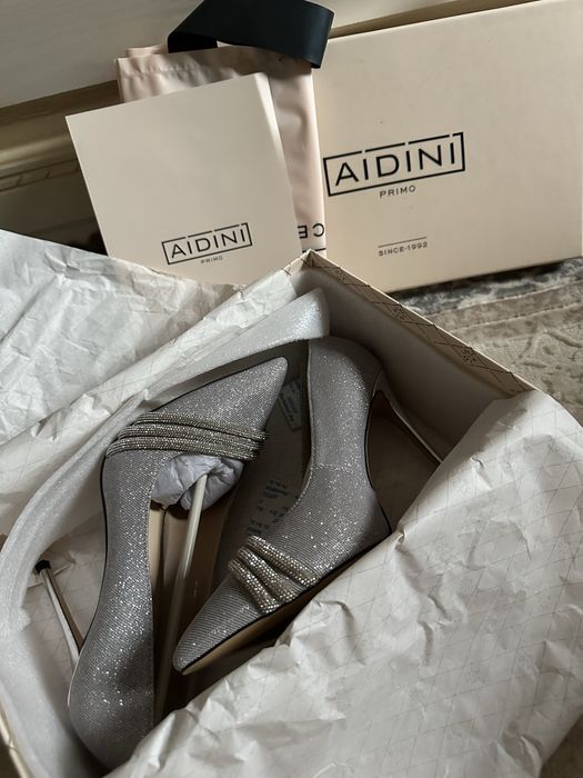 Продам красивые туфли Турция