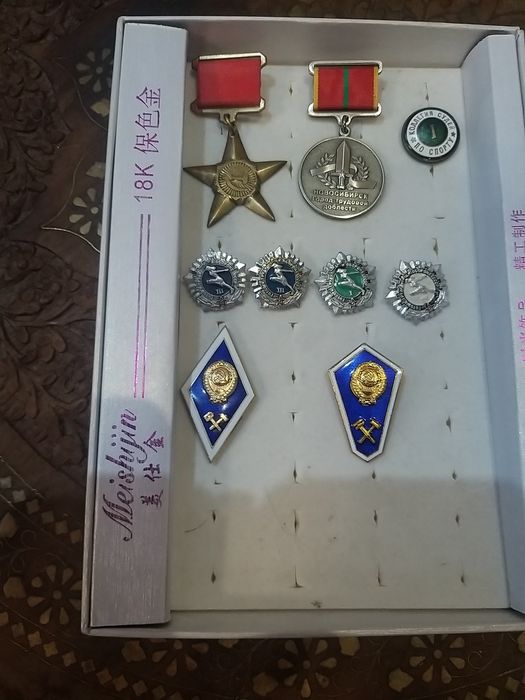 Продам значки, времён СССР