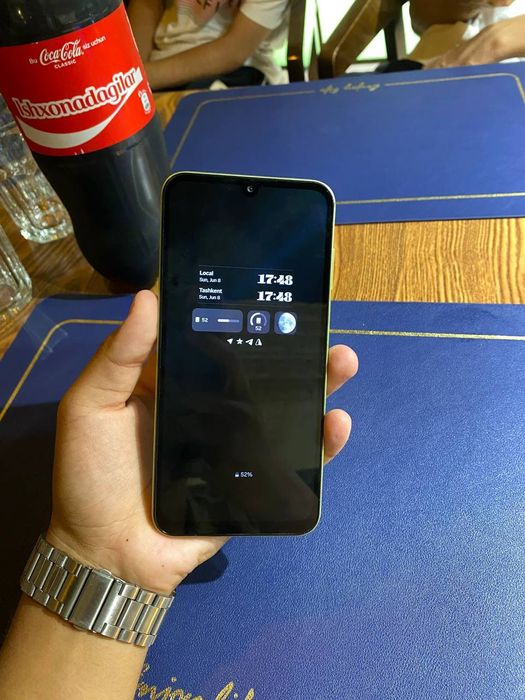 Samsung a 25 5g aybi yoq ideal karobka dakument hamma narsasi bor