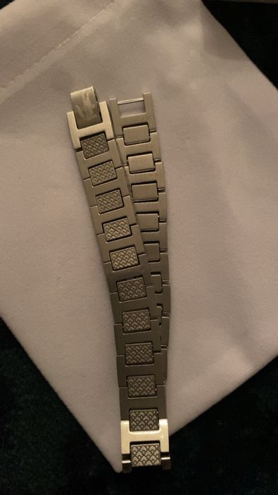 Lacoste Bratara                                                      .