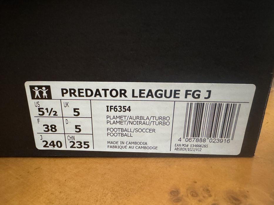 Оригиналтные Бутсы Adidas Predator